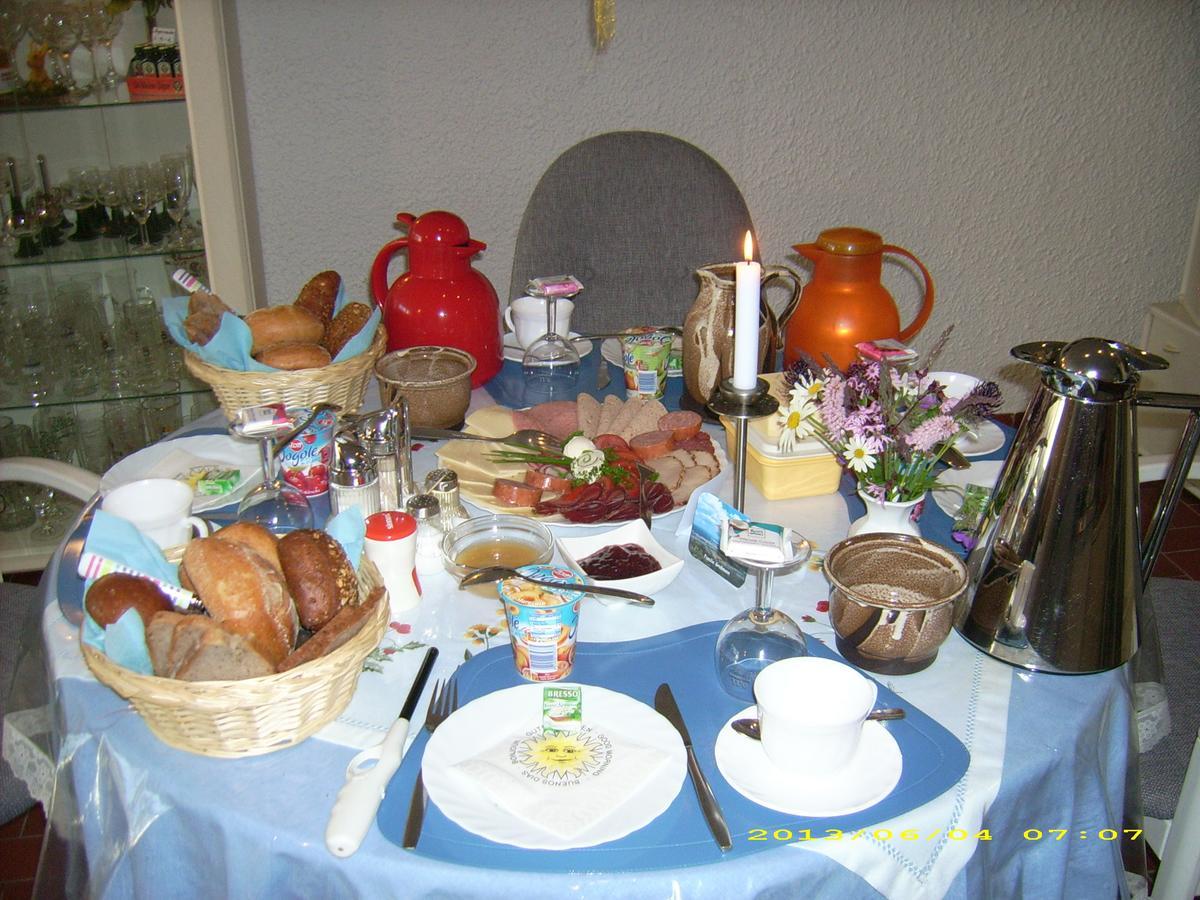 Gaestehaus Hochrhoenblick Schönau an der Brend Екстериор снимка