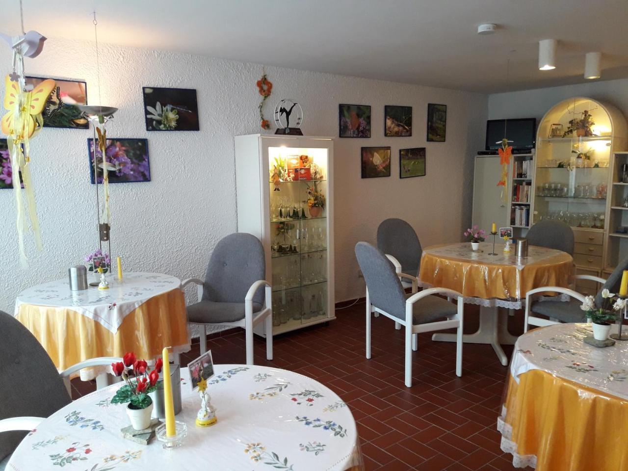 Gaestehaus Hochrhoenblick Schönau an der Brend Екстериор снимка