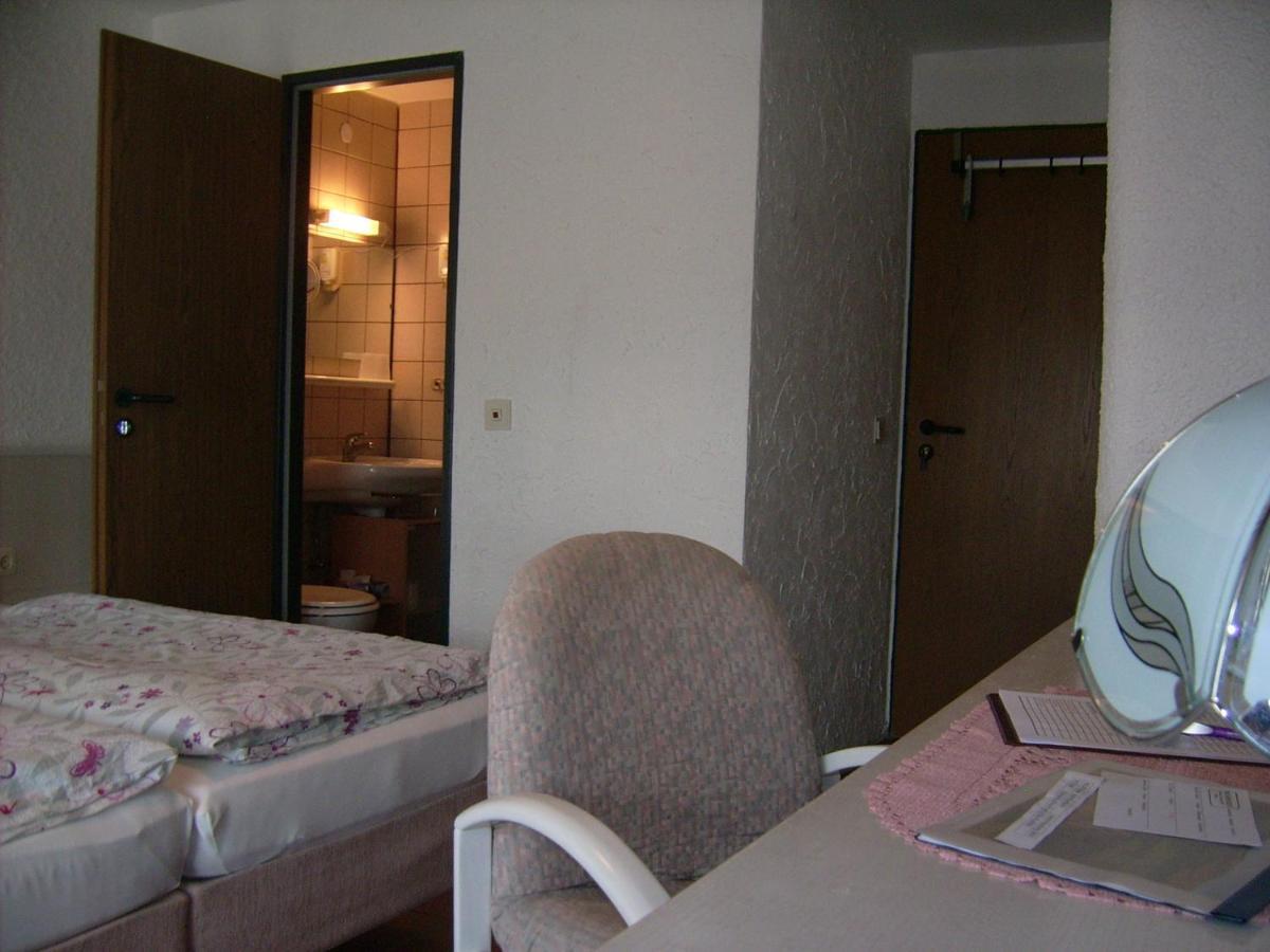 Gaestehaus Hochrhoenblick Schönau an der Brend Стая снимка